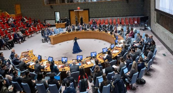 مجلس الأمن يناقش تسارع الاستيطان بالضفة ويدعو إلى وقف فورى لإطلاق النار فى غزة