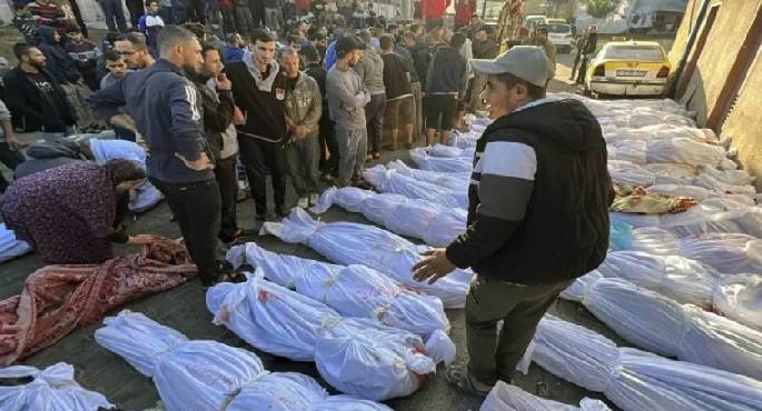 استشهاد 10 فلسطينيين فى قصف إسرائيلى على غزة