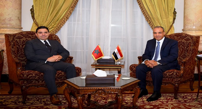 وزير الخارجية ونظيره المغربى يؤكدان التطلع لمواصلة تعزيز العلاقات الثنائية بين البلدين الشقيقين