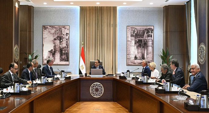 رئيس الوزراء يرحب بقرار شركة “اينى” الإيطالية ضخ استثمارات جديدة فى السوق المصرى