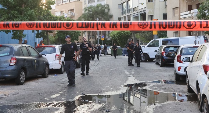 إصابة إسرائيليين فى حادث طعن قرب مستوطنة “عطيرت” وتحييد المنفذ