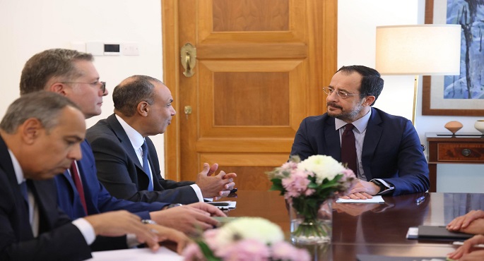 وزير الخارجية يلتقى الرئيس القبرصى ويؤكد أهمية تعزيز التعاون فى مجال الطاقة