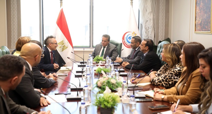 وزير الصحة يبحث مع نائب رئيس “أليكسيون” تعزيز التعاون فى مجال الأمراض النادرة والوراثية