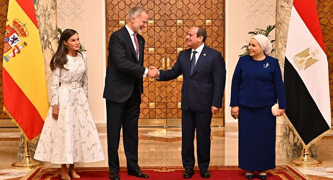 ملك وملكة إسبانيا يعربان عن فائق امتنانهما بالحفاوة التى لاقياها فى مصر