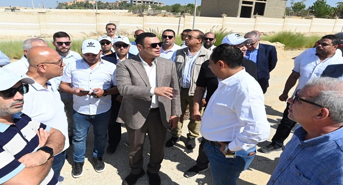 وزير الإسكان يتفقد الأعمال الجارى تنفيذها لتطوير محور ٢٦ يوليو والتوسعات الشرقية بمدينة 6 أكتوبر