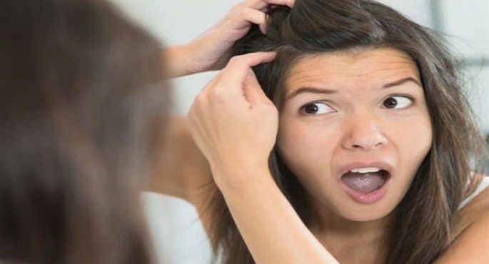 وصفة طبيعية للتخلص من خصلات الشعر الأبيض