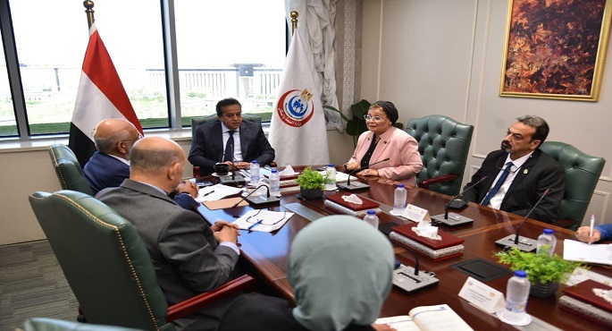 وزير الصحة يبحث مع المدير التنفيذى لمصر بمجموعة البنك الدولى عددا من الملفات المشتركة