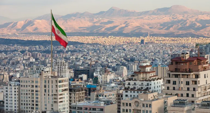 مقتل ثلاثة ضباط ومواطن جراء اشتباكات مع مسلحين عند نقطة تفتيش فهرج جنوبى إيران