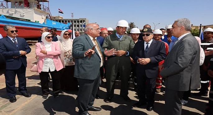 بالصور.. جولة تفقدية لرئيس هيئة قناة السويس بعدد من مواقع الهيئة