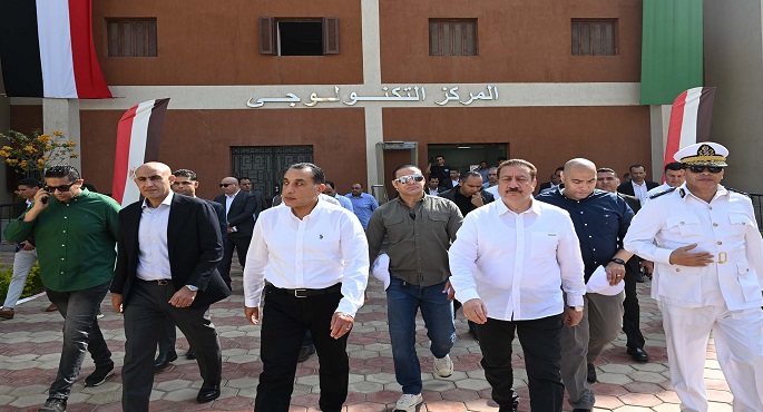 رئيس الوزراء يتفقد مجمع خدمات المواطنين “المركز التكنولوجى” بقرية شمّا ضمن مشروعات المبادرة الرئاسية “حياة كريمة”