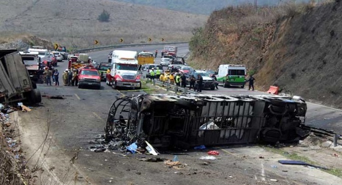 مصرع 15 شخصا على الأقل فى حادث سير مروع جنوب شرق المكسيك