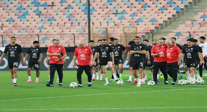 المنتخب الوطنى لكرة القدم يتوجه اليوم إلى بوركينا فاسو على متن طائرة خاصة