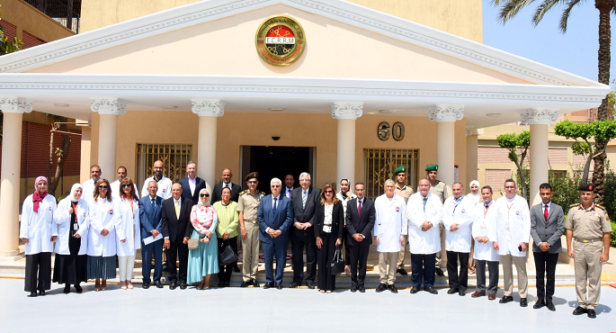 بالصور .. مركز البحوث الطبية والطب التجديدى للقوات المسلحة يستقبل وزير التعليم العالى والبحث العلمى
