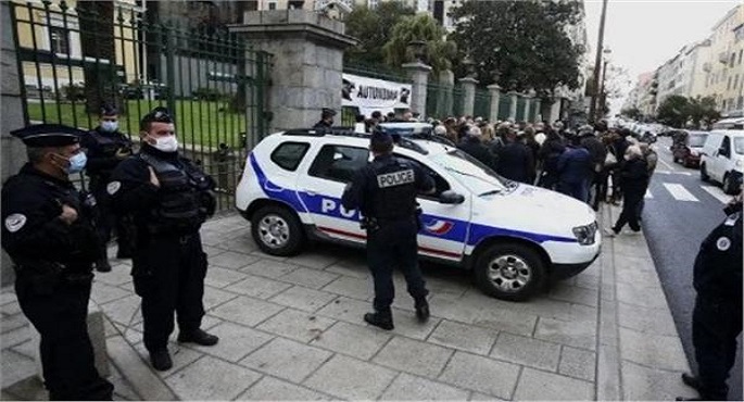 إصابة خمسة أشخاص فى حادث طعن جنوب فرنسا ..والشرطة تقتل المُنّفذ