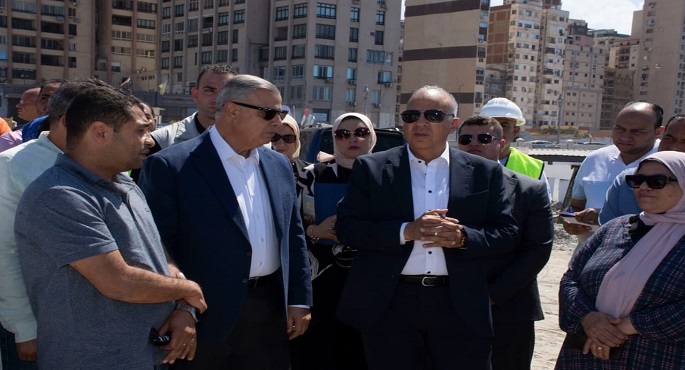 وزير الرى يشيد بمجهودات هيئة حماية الشواطئ فى متابعة تنفيذ أعمال الحماية بالإسكندرية