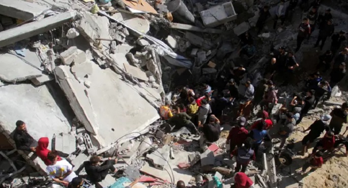 استشهاد 11 فلسطينيا فى قصف إسرائيلى على مربع سكنى جنوب مدينة غزة