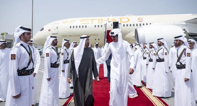 محمد بن زايد يصل قطر فى زيارة أخوية