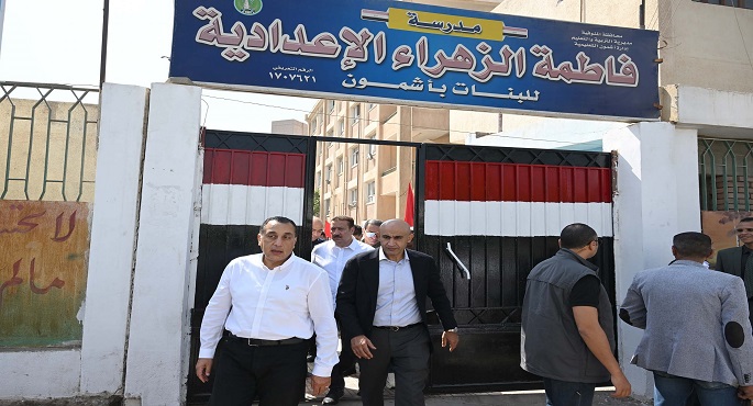 فى زيارة مفاجئة .. مدبولى يتابع انتظام الدراسة بمدرسة فاطمة الزهراء الإعدادية للبنات بأشمون