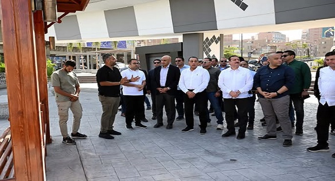 بالصور.. مدبولى يتفقد أعمال تطوير كورنيش مدينة شبين الكوم القديم ويفتتح الممشى السياحى الجديد