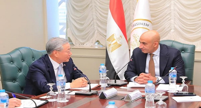 وزير التعليم يبحث مع سفير كوريا التعاون بمجالات تطوير المناهج