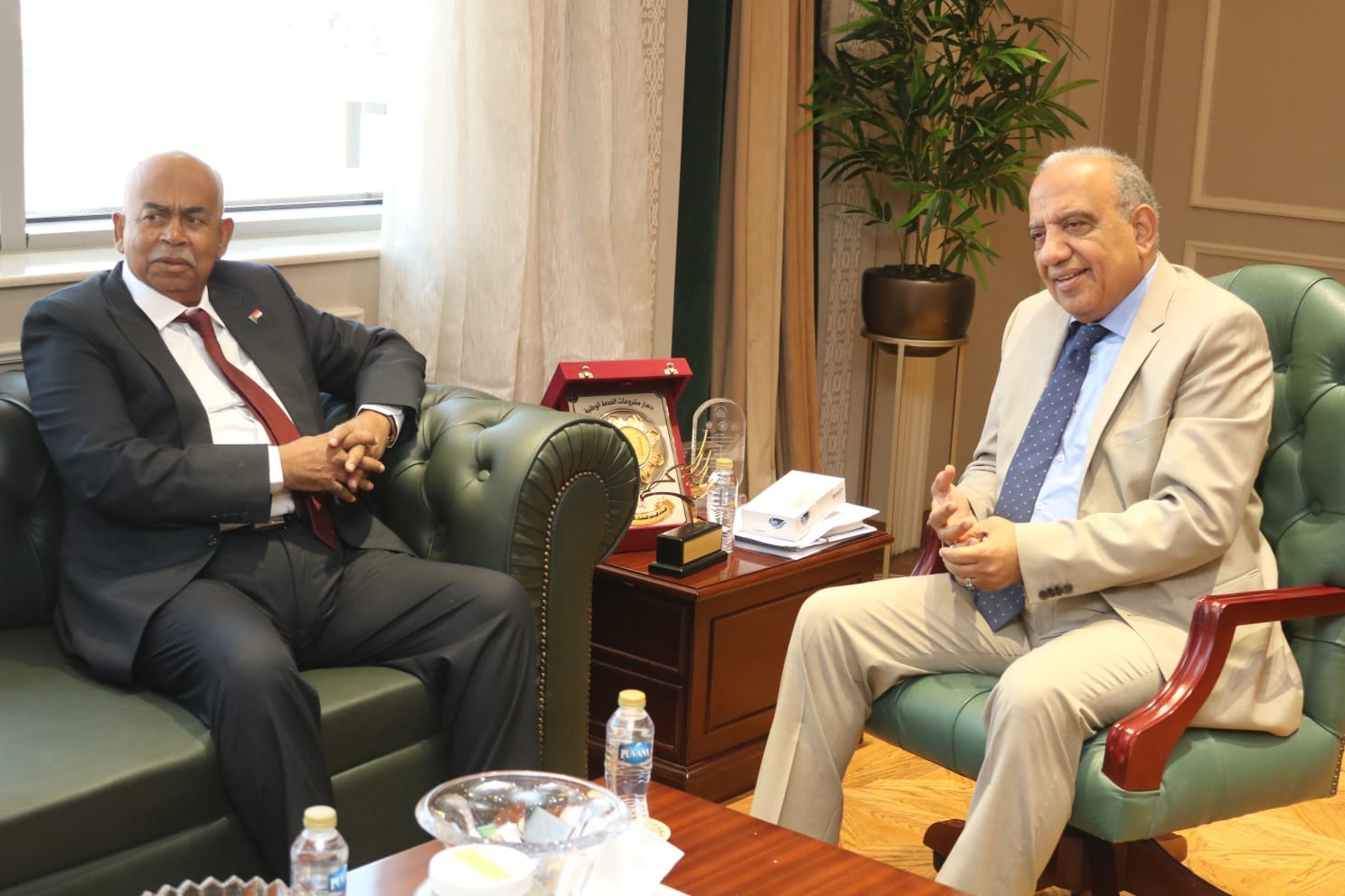عصمت : نعمل على تنفيذ خط الربط المصرى السودانى وإعادة تأهيل محطات الكهرباء