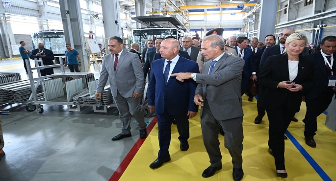 بالصور .. كامل الوزير يفتتح خط الانتاج الجديد لـ MCV للأوتوبيسات الكهربائية باستثمارات 3 مليارات