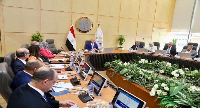 وزير النقل يوجه بسرعة إنجاز المشروعات وفق الجداول الزمنية المخططة وبأعلى معايير الجودة
