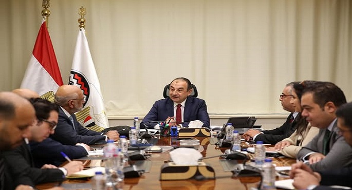 بالصور.. وزير قطاع الأعمال يبحث مع وفد من مجموعة البنك الدولى تعزيز التعاون المشترك
