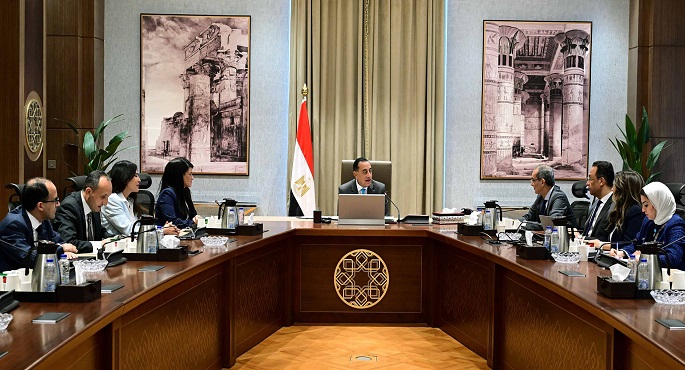 رئيس الوزراء: الحكومة تعمل على مواصلة تعزيز قدرات الدولة فى مجال زيادة الاستثمارات