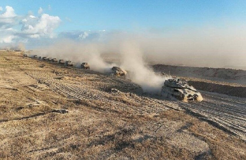 بدء انسحاب الجيش الإسرائيلى من غزة تزامنا مع قصف جوى لأطراف المدينة