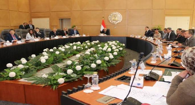 وزير الكهرباء يترأس الاجتماع الأول للجهاز التنفيذي لمشروعات المحطات النووية