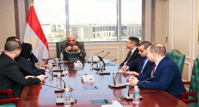 وزير الكهرباء يبحث مع مسئوولى شركة إماراتية تنفيذ مشروع الربط الكهربائى مع إيطاليا