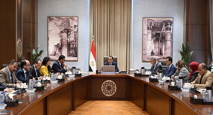 رئيس الوزراء يتابع موقف العقارات المعرضة للانهيار بمحافظة الإسكندرية وجهود توفير سكن بديل لسكانها