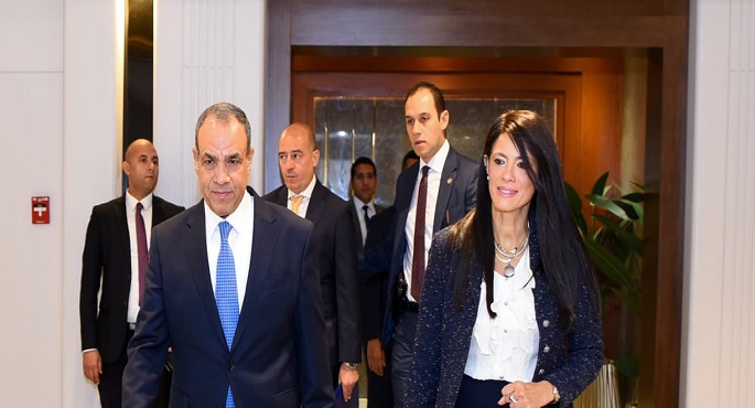 وزيرا التخطيط والخارجية يناقشان عددًا من ملفات العمل المشترك لدعم التنمية الاقتصادية
