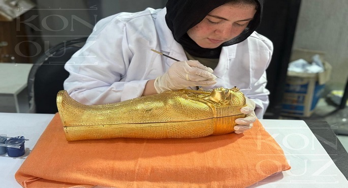 مصر تخلّد فعالية افتتاح المتحف بدعوة فنية مستوحاة من تابوت الملك الذهبى