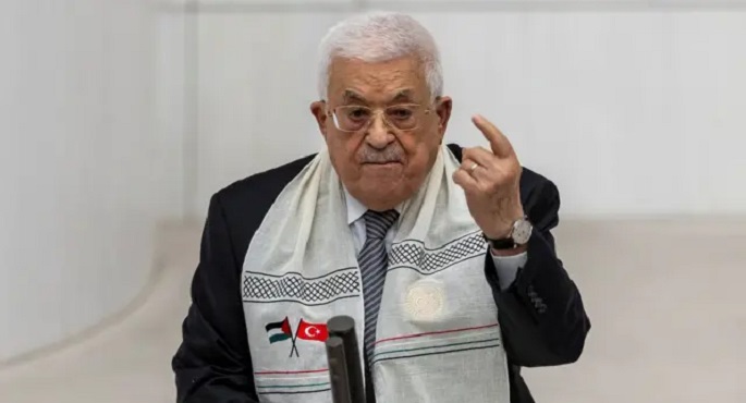 الرئيس الفلسطينى يشيد بالمواقف المصرية الداعمة للحقوق الفلسطينية وإنهاء الحرب