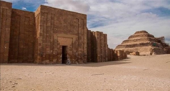 إحالة واقعة اختفاء لوحة أثرية جيرية من مقبرة بسقارة للنيابة العامة