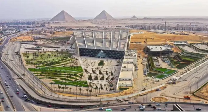 مصدر أمنى ينفى استلام جهات أمنية بعض الطرق بالتزامن مع افتتاح المتحف المصرى الكبير
