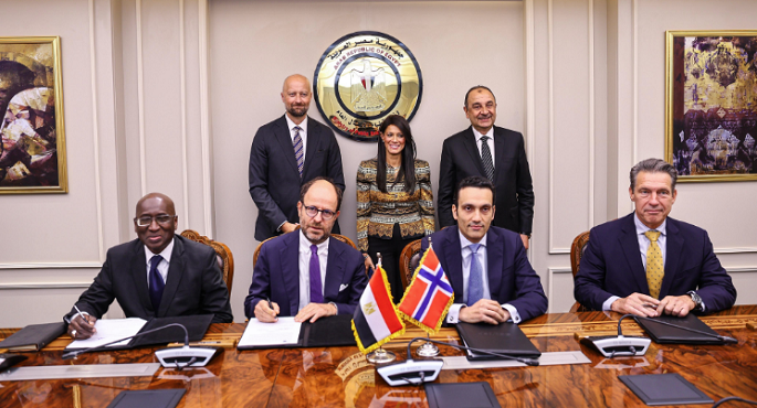 المشاط ووزير الاعمال يشهدان توقيع خطابات النوايا مع النرويج بشأن تمويل مشروع دندرة للطاقة الشمسية
