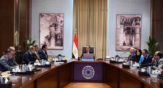 رئيس الوزراء يتابع جهود تعظيم الاستفادة من الأراضى والمبانى المطلة على كورنيش النيل وطرحها كفرص استثمارية