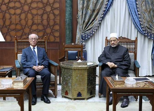 شيخ الأزهر يبحث مع السفير اليابانى بالقاهرة تعزيز التعاون المشترك