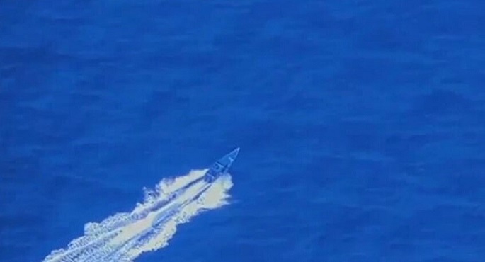 مقتل ثلاثة أشخاص فى غارة أمريكية على زورق شرق المحيط الهادئ