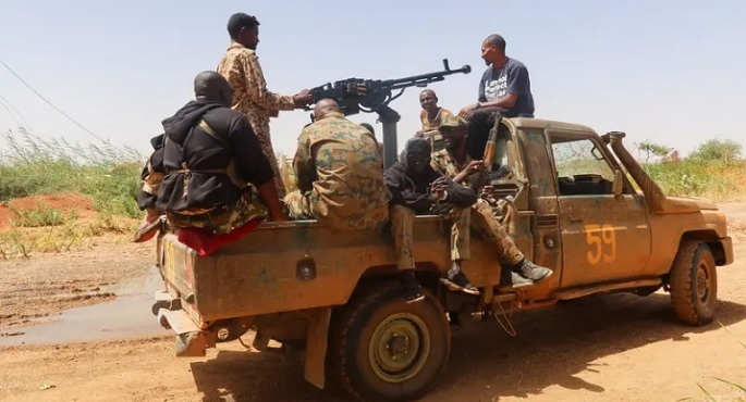 الجيش السودانى يتصدى لمسيرات تابعة للدعم السريع فى أجواء أم درمان