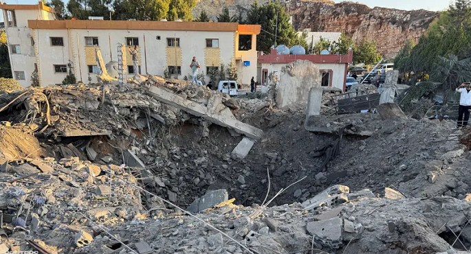 غارات إسرائيلية على جنوب لبنان تستهدف بنى تحتية لحزب الله