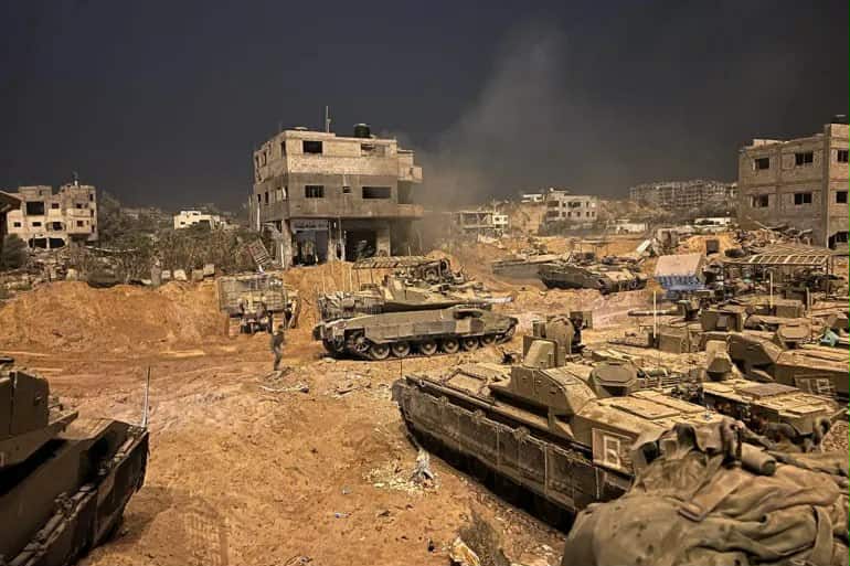الجيش الإسرائيلى يبدأ بترسيم حدود الإنسحاب من غزة بكتل خرسانية