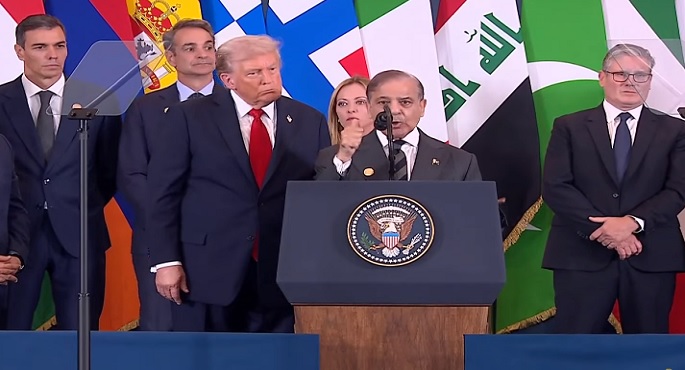 رئيس الوزراء الباكستانى يؤكد دعم بلاده الراسخ لفلسطين على هامش قمة شرم الشيخ