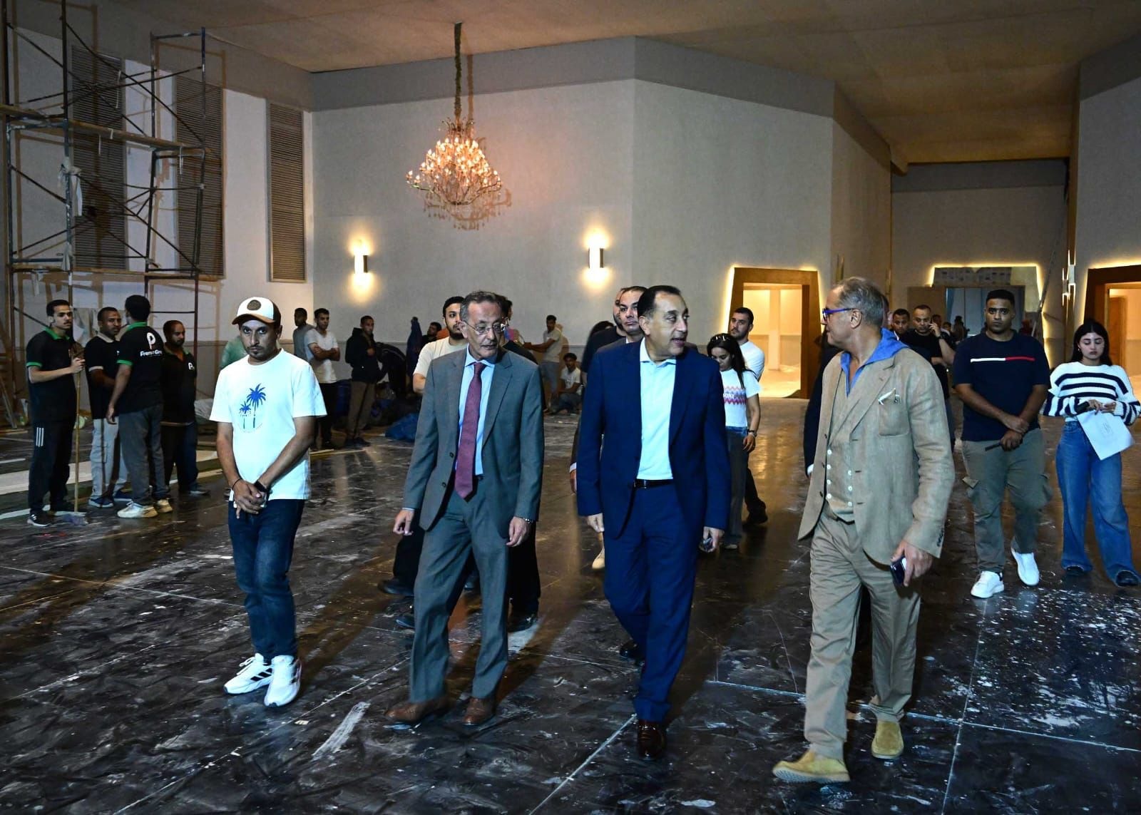 جولة ليلية لرئيس الوزراء لمتابعة التجهيزات النهائية قبل افتتاح المتحف المصرى الكبير