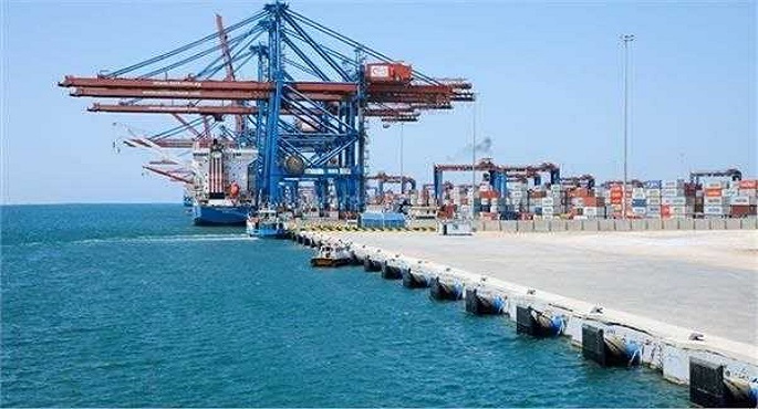 إعادة فتح ميناء العريش البحرى بعد تحسن الأحوال الجوية
