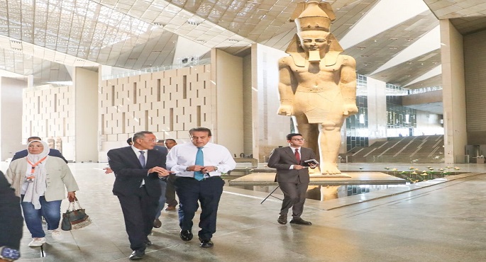 وزير الصحة يؤكد جاهزية الوزارة لتأمين افتتاح المتحف المصرى الكبير بأعلى معايير الرعاية الطبية
