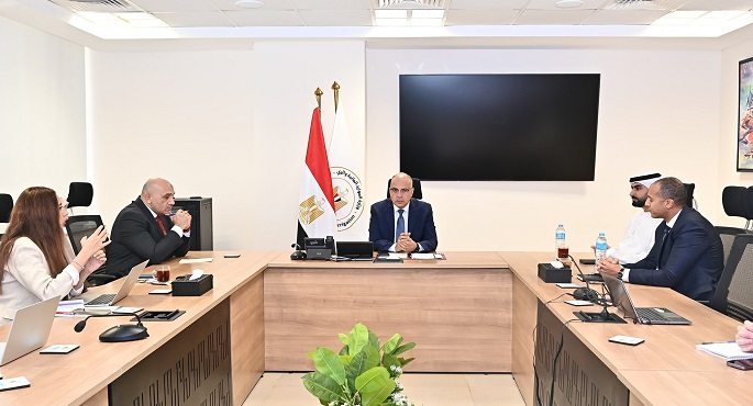 وزير الرى يلتقى أمين عام المدرسة الرقمية وأكاديميات المهارات بدولة الإمارات